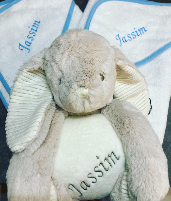 PELUCHE LAPIN BRODEE PRENOM